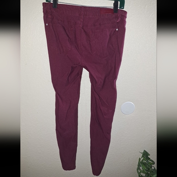 YMI Hyperstretch Jeans - Picture 2 of 5